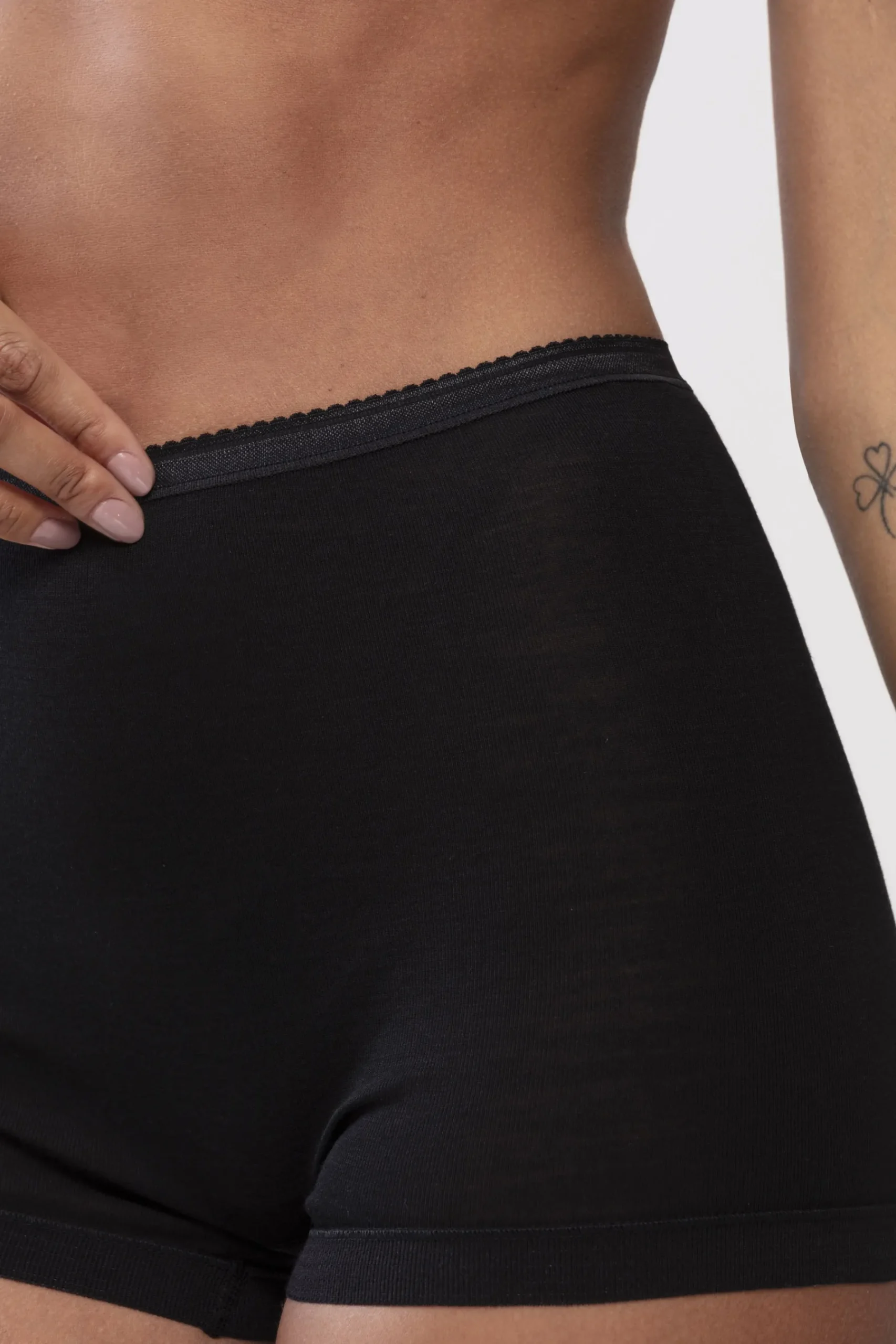 DAMES Mey Pantyshorts*Page-slip Serie Exquisite